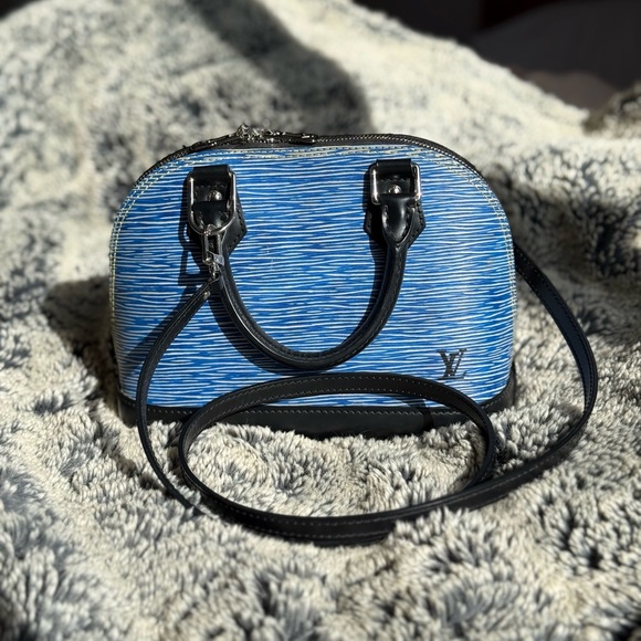 Louis Vuitton Alma BB shoulder bag Blue Epi Leather with crossbody strap - Picture 9 of 9